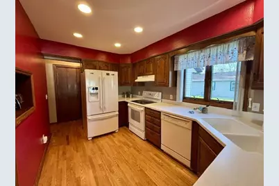 226 Beechwood Drive, Janesville, WI 53548 - Photo 12