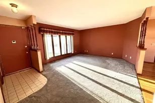 226 Beechwood Dr, Janesville, WI 53548 - Photo 6