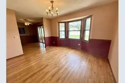 226 Beechwood Drive, Janesville, WI 53548 - Photo 6