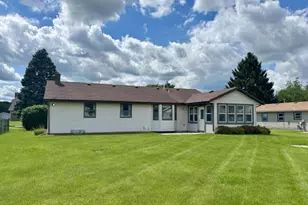 226 Beechwood Dr, Janesville, WI 53548 - Photo 28