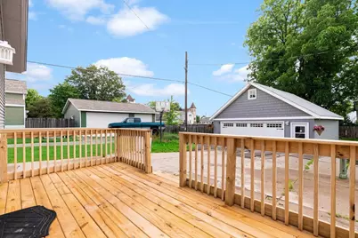 122 S 1st Street, Janesville, WI 53536 - Photo 14