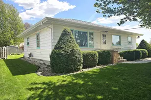 415 High St, Waupun, WI 53963 - Photo 2