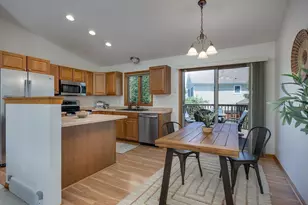3533 Stonebridge Dr, Madison, WI 53719 - Photo 14