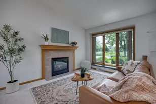 3533 Stonebridge Dr, Madison, WI 53719 - Photo 6