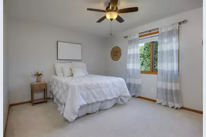 3533 Stonebridge Drive, Madison, WI 53719 - Photo 18
