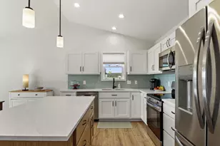 312 Roosevelt St, Baraboo, WI 53913 - Photo 6