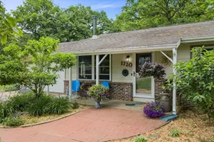 1720 Algonquin Dr, Baraboo, WI 53913 - Photo 4