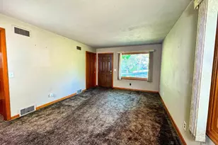 907 Birch Haven Cir, Monona, WI 53716 - Photo 6