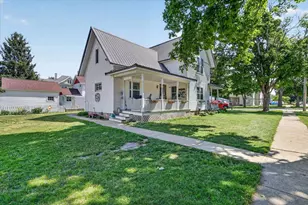 607 E 2nd Ave, Brodhead, WI 53520 - Photo 4