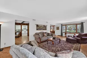 2110 Sheridan Dr, Madison, WI 53704 - Photo 8
