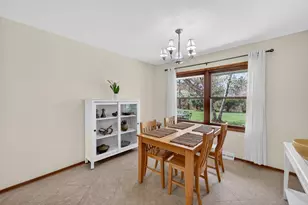 2110 Sheridan Dr, Madison, WI 53704 - Photo 16