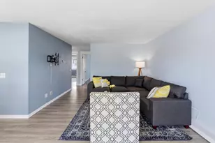 2156 Allen Blvd, Middleton, WI 53562 - Photo 8