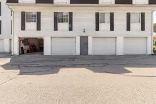 2156 Allen Blvd, Middleton, WI 53562 - Photo 22