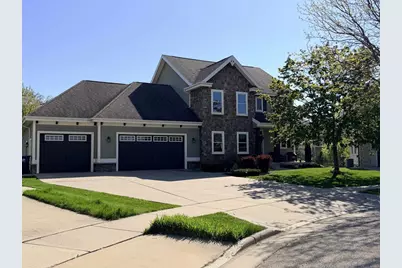 245 Stone Bridge Circle, Deerfield, WI 53531 - Photo 1