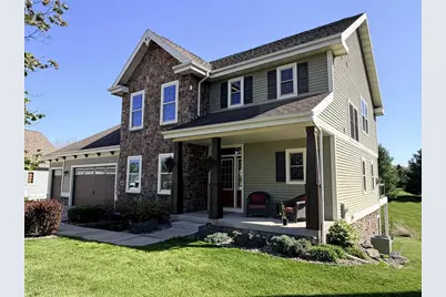 245 Stone Bridge Circle, Deerfield, WI 53531 - Photo 2