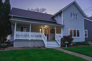 231 Campbell St, Columbus, WI 53925 - Photo 4