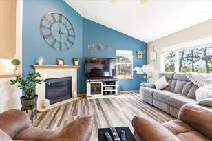 121 Madison Ave, Baraboo, WI 53913 - Photo 4