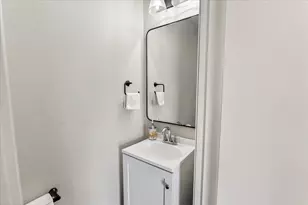 529 East Bluff, Madison, WI 53704 - Photo 18