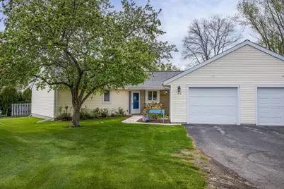 412 Lawn Street, Cambridge, WI 53523 - Photo 2