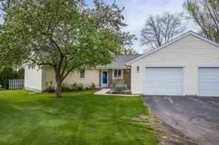 412 Lawn St, Cambridge, WI 53523 - Photo 2
