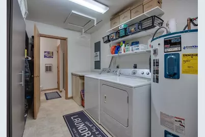 412 Lawn Street, Cambridge, WI 53523 - Photo 10