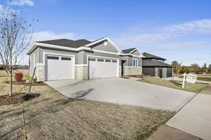 3005 Wellington Pl, Cottage Grove, WI 53527 - Photo 2