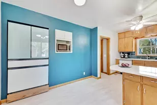 7010 Franklin Ave, Middleton, WI 53562 - Photo 12