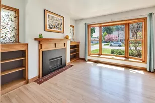 7010 Franklin Ave, Middleton, WI 53562 - Photo 8