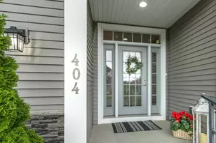 404 Bella Way, Sun Prairie, WI 53590 - Photo 4