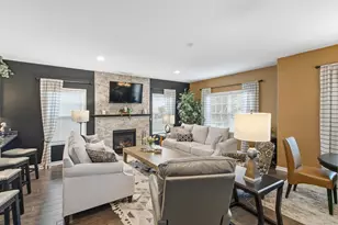 404 Bella Way, Sun Prairie, WI 53590 - Photo 14