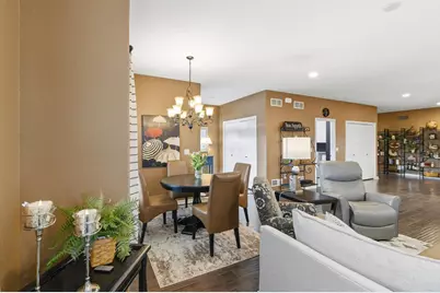 404 Bella Way, Sun Prairie, WI 53590 - Photo 6