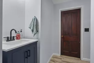 2817 Milwaukee St, Madison, WI 53704 - Photo 12