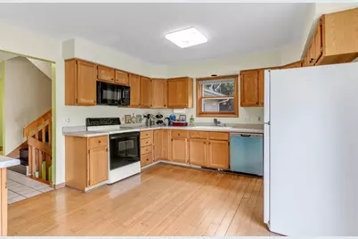 2941 Maple Run Drive, Madison, WI 53719 - Photo 14