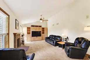 8321 Dolomite Ln, Madison, WI 53719 - Photo 2