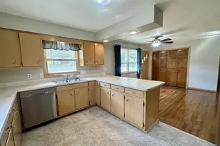 103 Moorland Dr, Markesan, WI 53946 - Photo 12