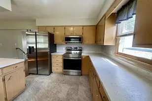 103 Moorland Dr, Markesan, WI 53946 - Photo 10