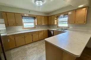 103 Moorland Dr, Markesan, WI 53946 - Photo 10