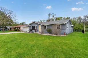 3345 Colby Ln, Janesville, WI 53546 - Photo 4