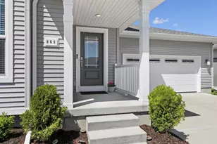 868 Tamarack Ln, Sun Prairie, WI 53590 - Photo 4