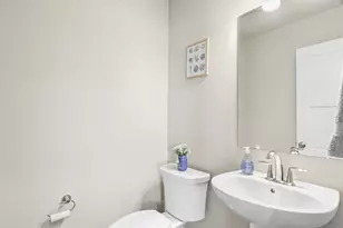 868 Tamarack Ln, Sun Prairie, WI 53590 - Photo 16