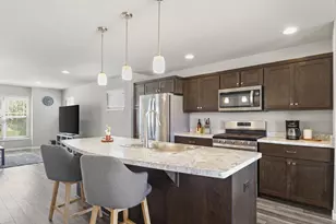 868 Tamarack Ln, Sun Prairie, WI 53590 - Photo 12