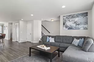 868 Tamarack Ln, Sun Prairie, WI 53590 - Photo 6