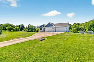 4648 Pierceville Rd, Cottage Grove, WI 52527 - Photo 36