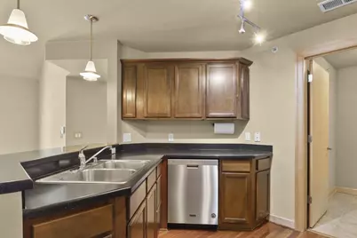 8253 Mayo Drive #305, Madison, WI 53719 - Photo 4