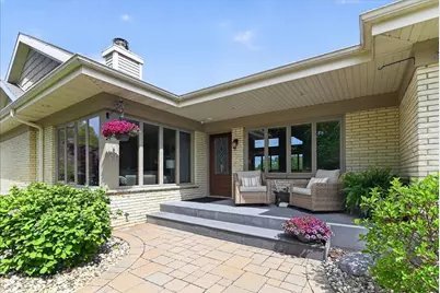 404 Sunset Court, Marshall, WI 53559 - Photo 6