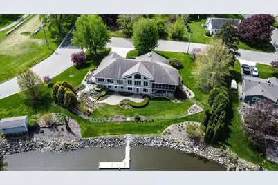 404 Sunset Court, Marshall, WI 53559 - Photo 1