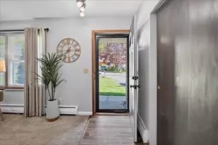 5583 Barbara Dr, Fitchburg, WI 53711 - Photo 4