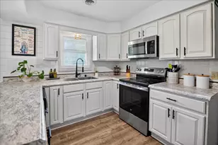5583 Barbara Dr, Fitchburg, WI 53711 - Photo 18