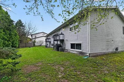 2660-2658 Chesapeake Drive, Fitchburg, WI 53719 - Photo 10