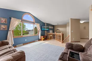 2366 Reinhardt Ct, Reedsburg, WI 53959 - Photo 8